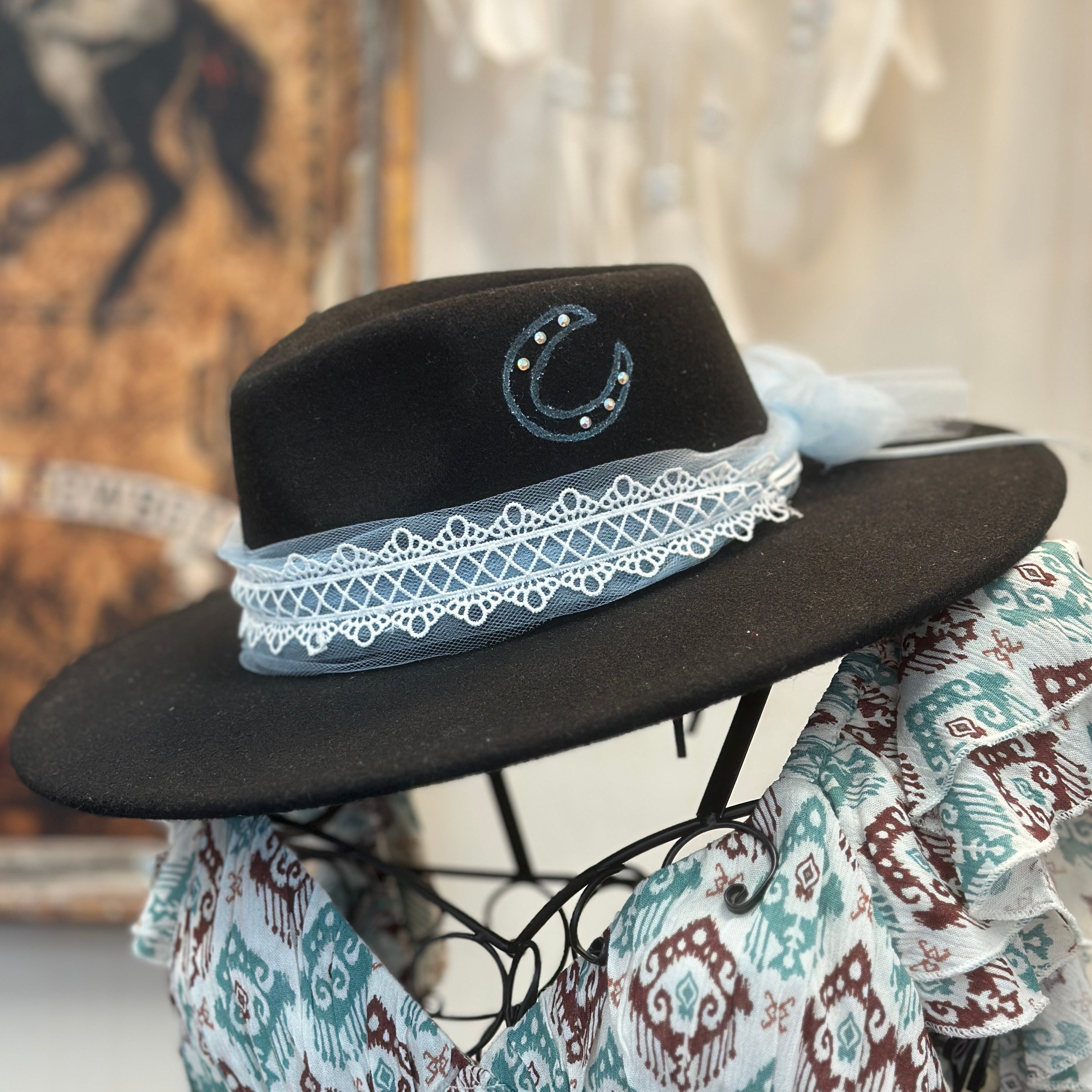 Lucky Horseshoe Hat – Cowtown Cowboy Outfitters