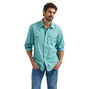 Wrangler Retro® Premium Long Sleeve Modern Fit Snap Shirt 112359909